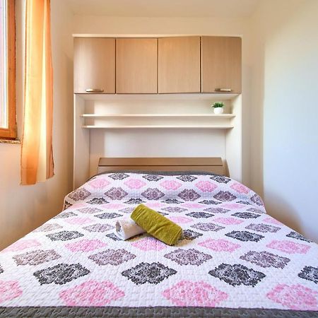 Rasopasno Apartment With Terrace And Private Parking المظهر الخارجي الصورة