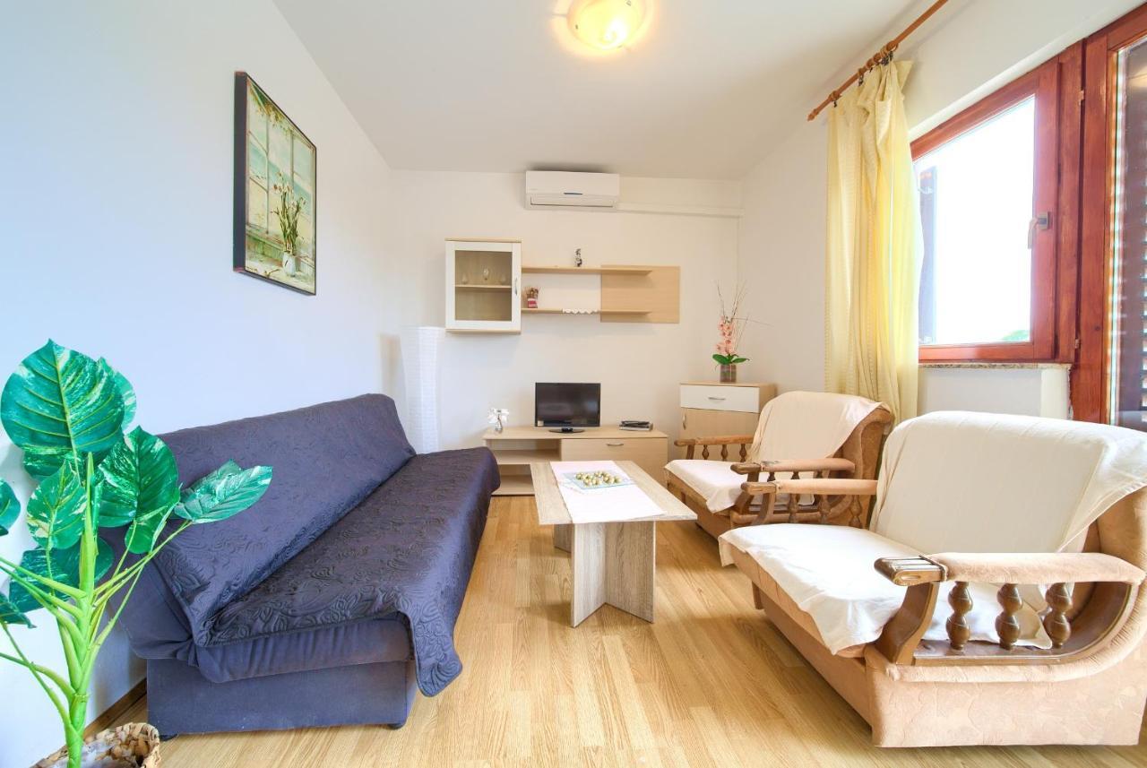 Rasopasno Apartment With Terrace And Private Parking المظهر الخارجي الصورة