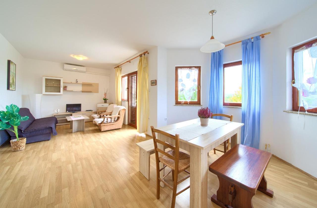 Rasopasno Apartment With Terrace And Private Parking المظهر الخارجي الصورة