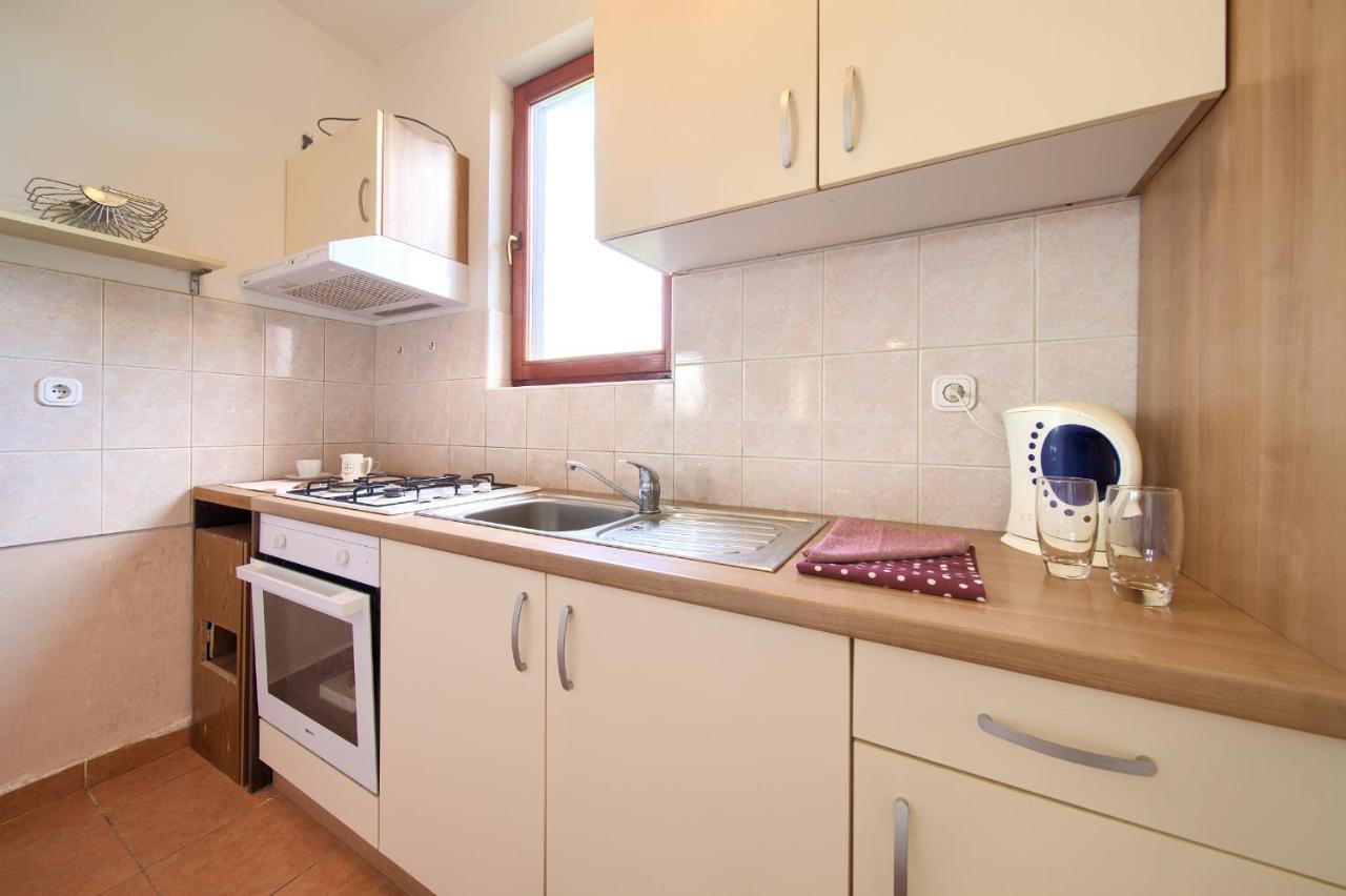 Rasopasno Apartment With Terrace And Private Parking المظهر الخارجي الصورة